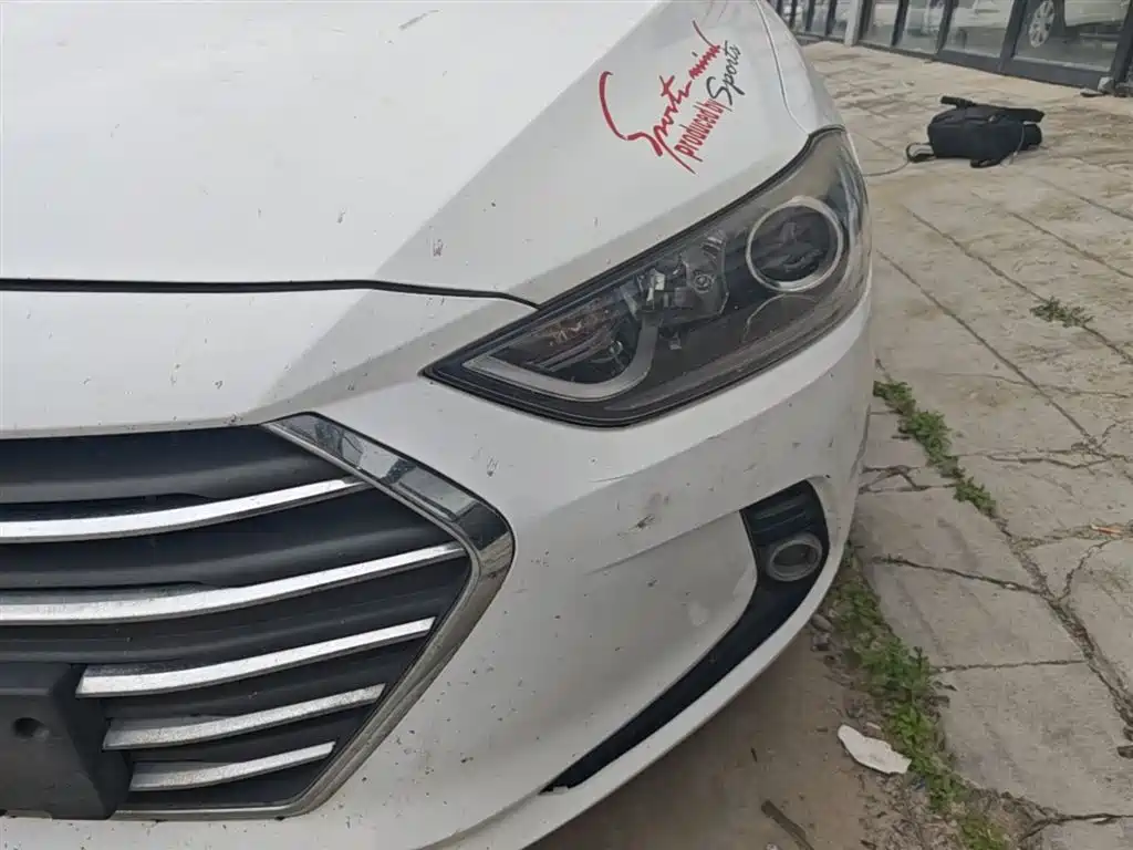 Hyundai Elantra 2016 Model 1.6L Automatic Smart Elite фото 24