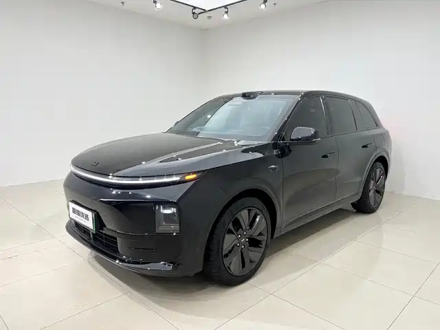 Li Auto L6 2025