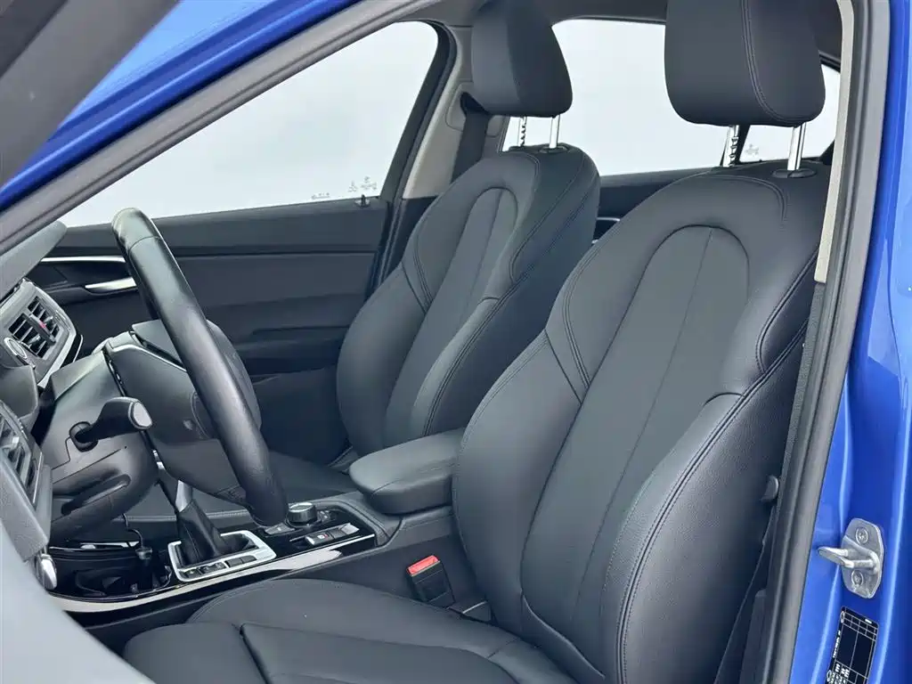BMW 1 Series 2017 118i Sport фото 21