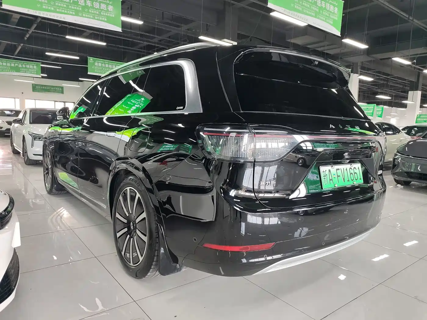 AITO Wenjie AITO M9 2024 2024 Range Extender Ultra 52kWh 6-seater