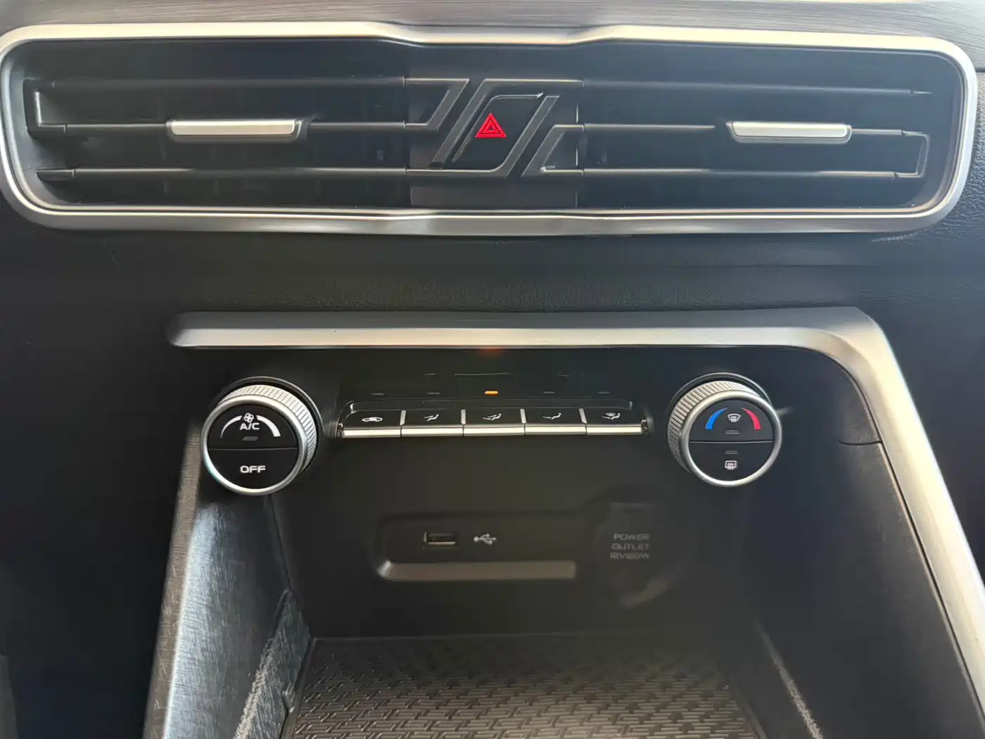 GEELY AUTOMOBILE BINYUE