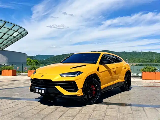 Lamborghini Urus 4.0T V8 S