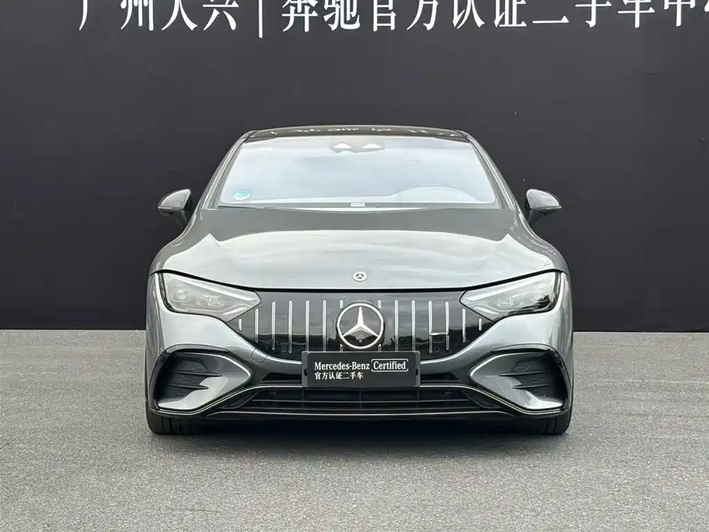 MERCEDES-BENZ EQE AMG