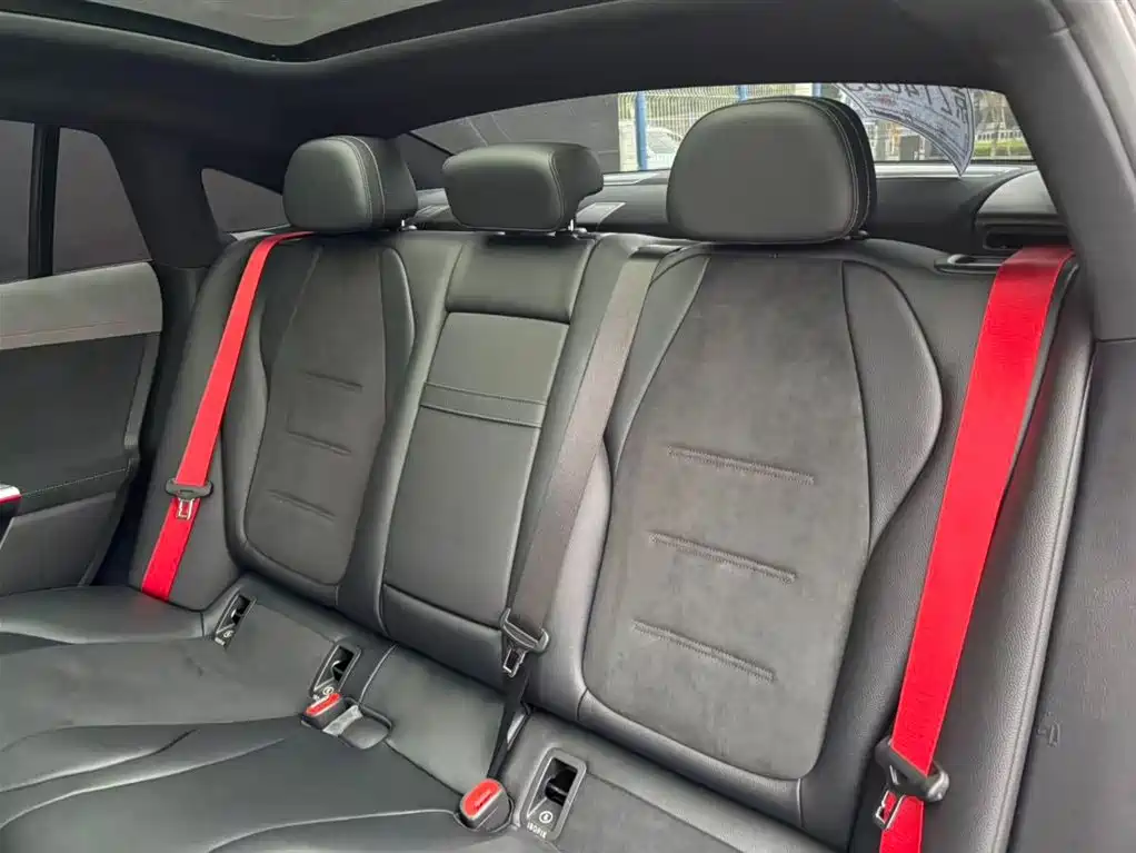 MERCEDES-BENZ EQE AMG