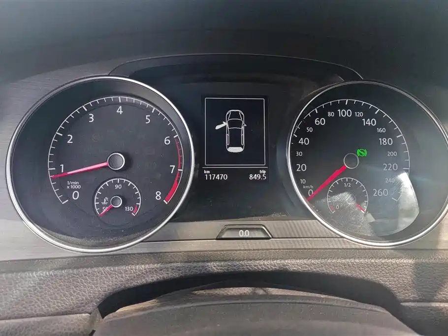 Volkswagen Golf 2016 230TSI Automatic Comfort фото 14