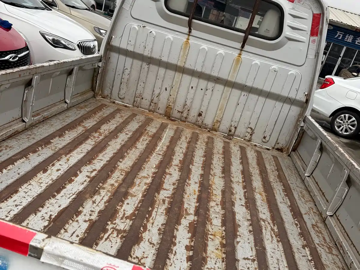 Wuling Motors Wuling Rongguang Mini Truck 2015 2012 1.5L Double Cab Base Model L3C