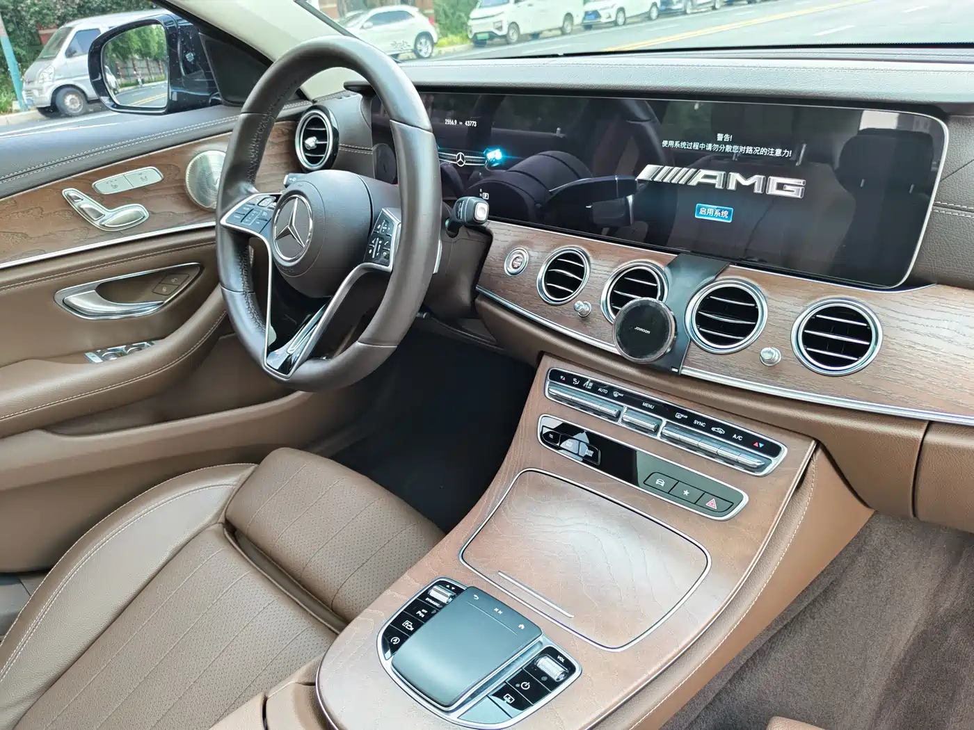 Mercedes-Benz E-Class 2022 Second Facelift E 300 L Luxury фото 26