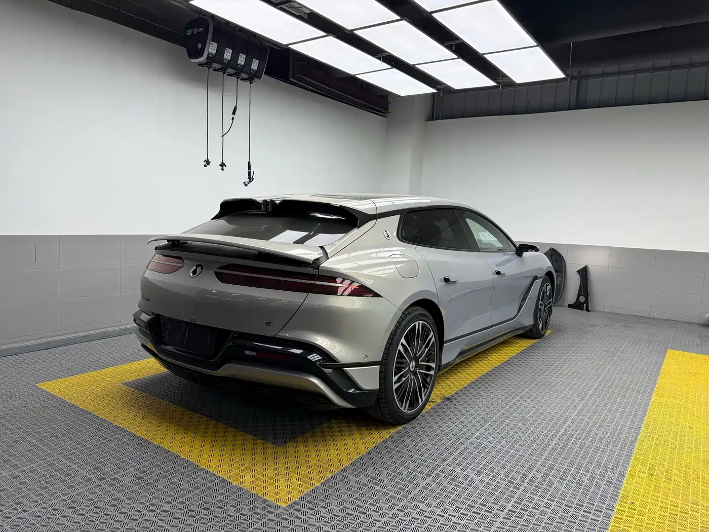 Denza Z9GT 2025 2024 1100 AWD Ultra Edition