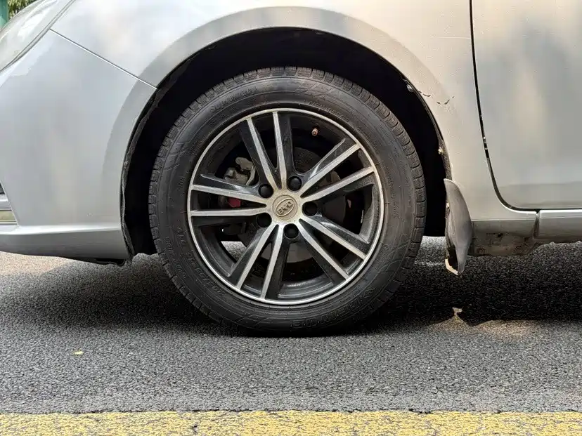BYD Surui 2016 2015 Facelift 1.5L Manual Comfort