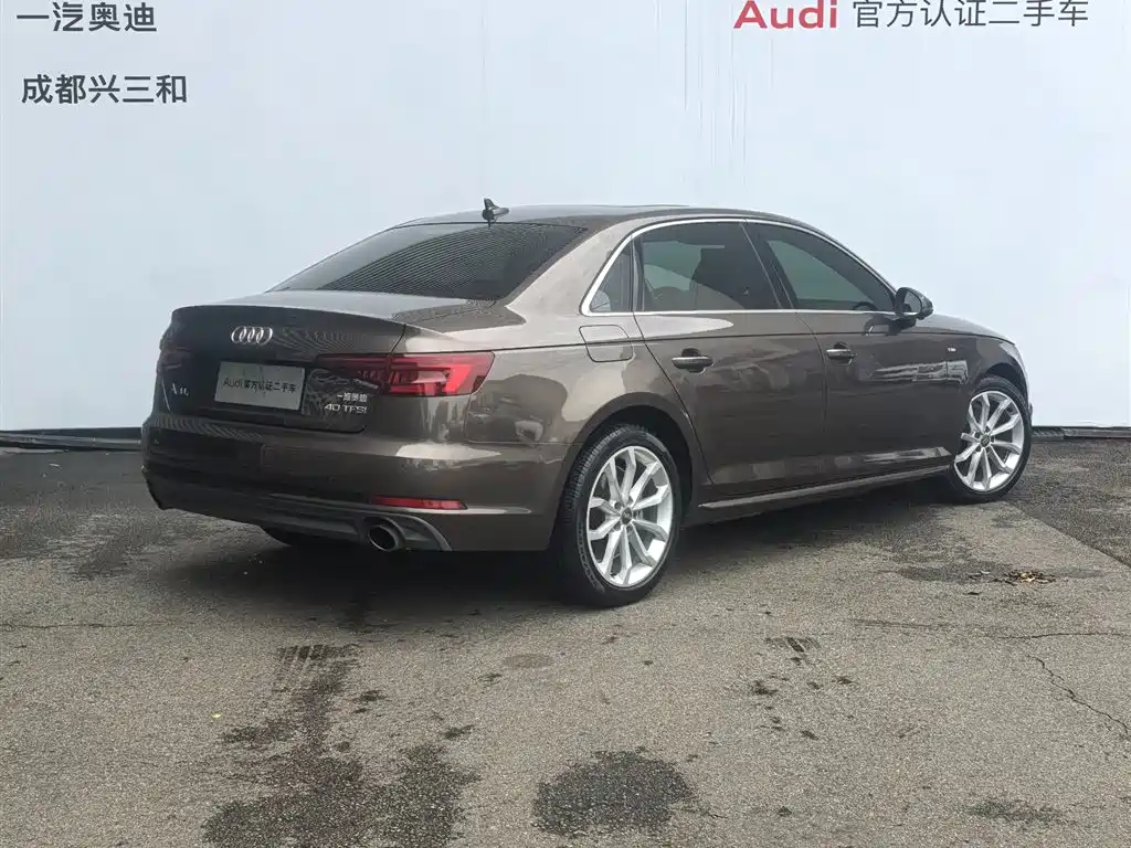 Audi A4L 2018 30th Anniversary 40 TFSI Fashion фото 4
