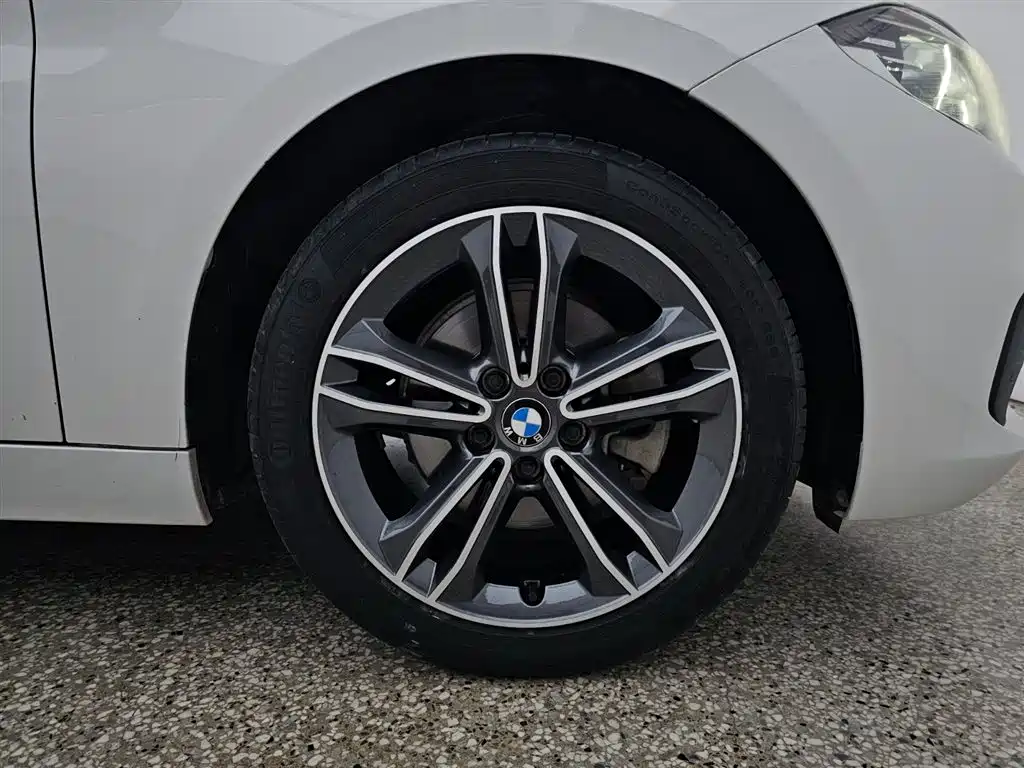 BMW 1 Series 2019 118i Fashion Edition фото 15