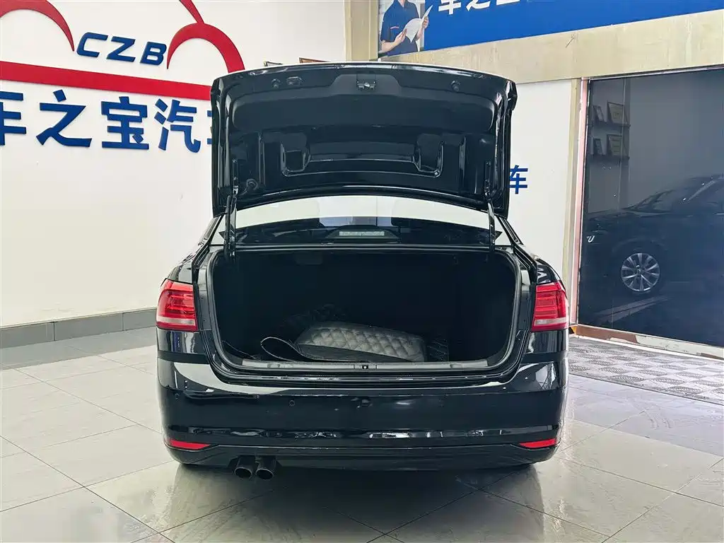 Volkswagen Lavida 2017 230TSI DSG Comfort Edition фото 9