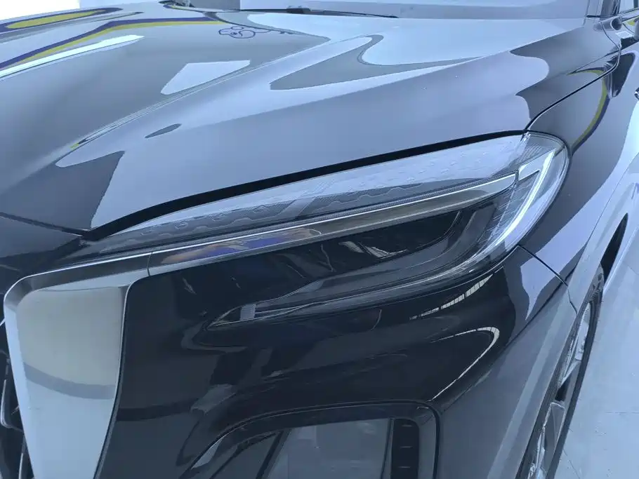 2026 Hongqi HS3 PHEV