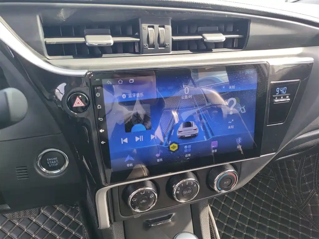 Toyota Corolla 2018 1.2T S-CVT GL Smart Edition фото 9
