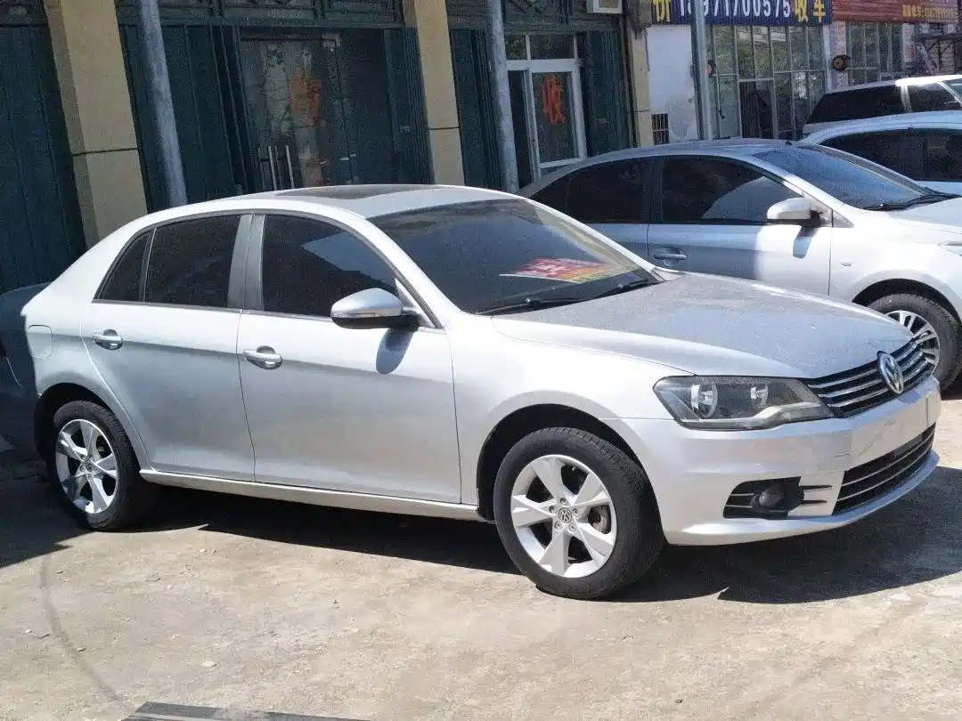 Volkswagen Bora 2014 1.6L Automatic Comfort Edition фото 6