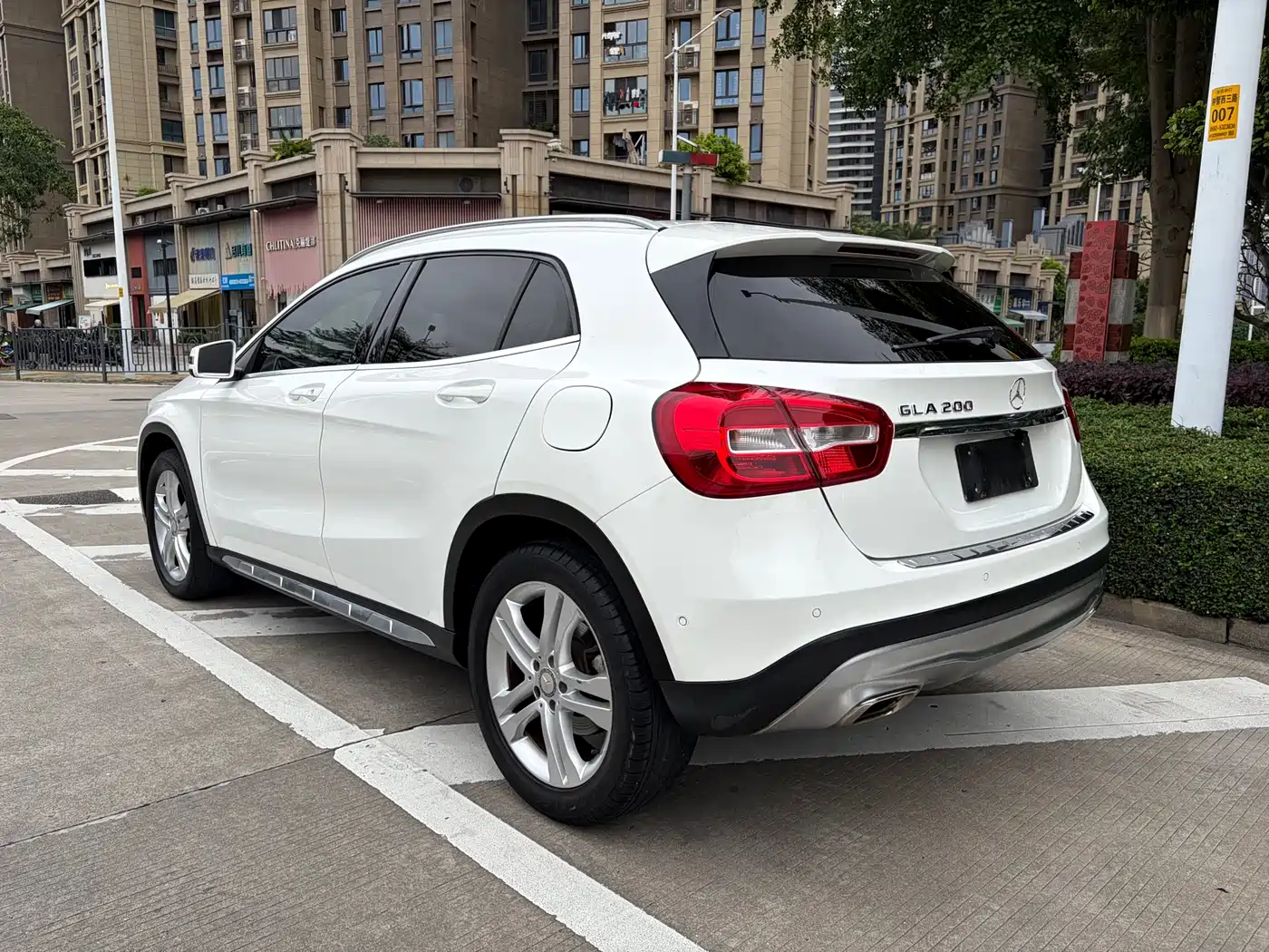Mercedes-Benz GLA 2016 GLA 200 Dynamic фото 6