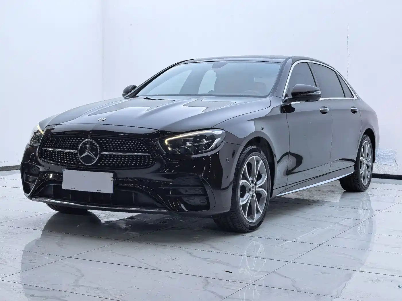  E CLASS