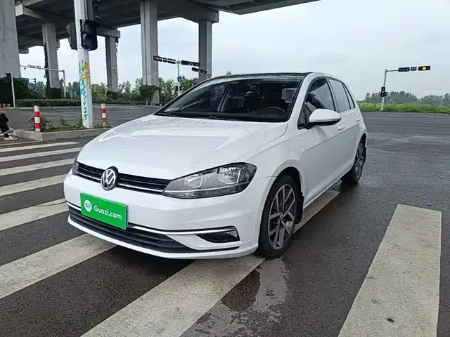 Volkswagen Golf 2020
