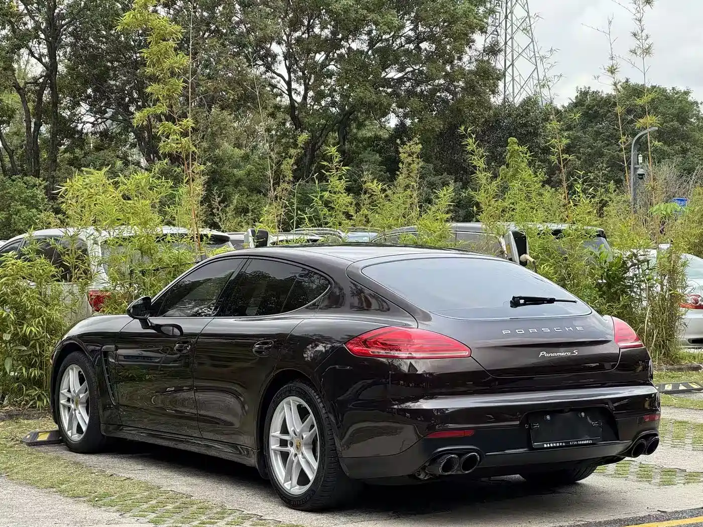 Porsche Panamera 2016 Panamera Edition 3.0T фото 14