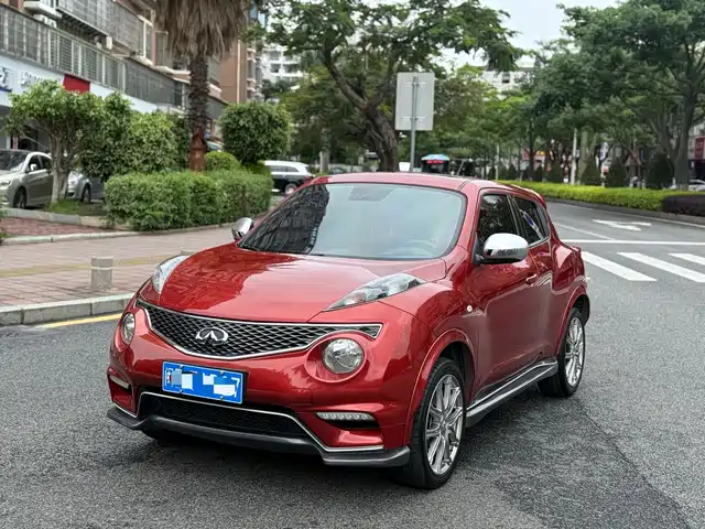  Infiniti Infiniti ESQ 2014 1.6L Free Edition