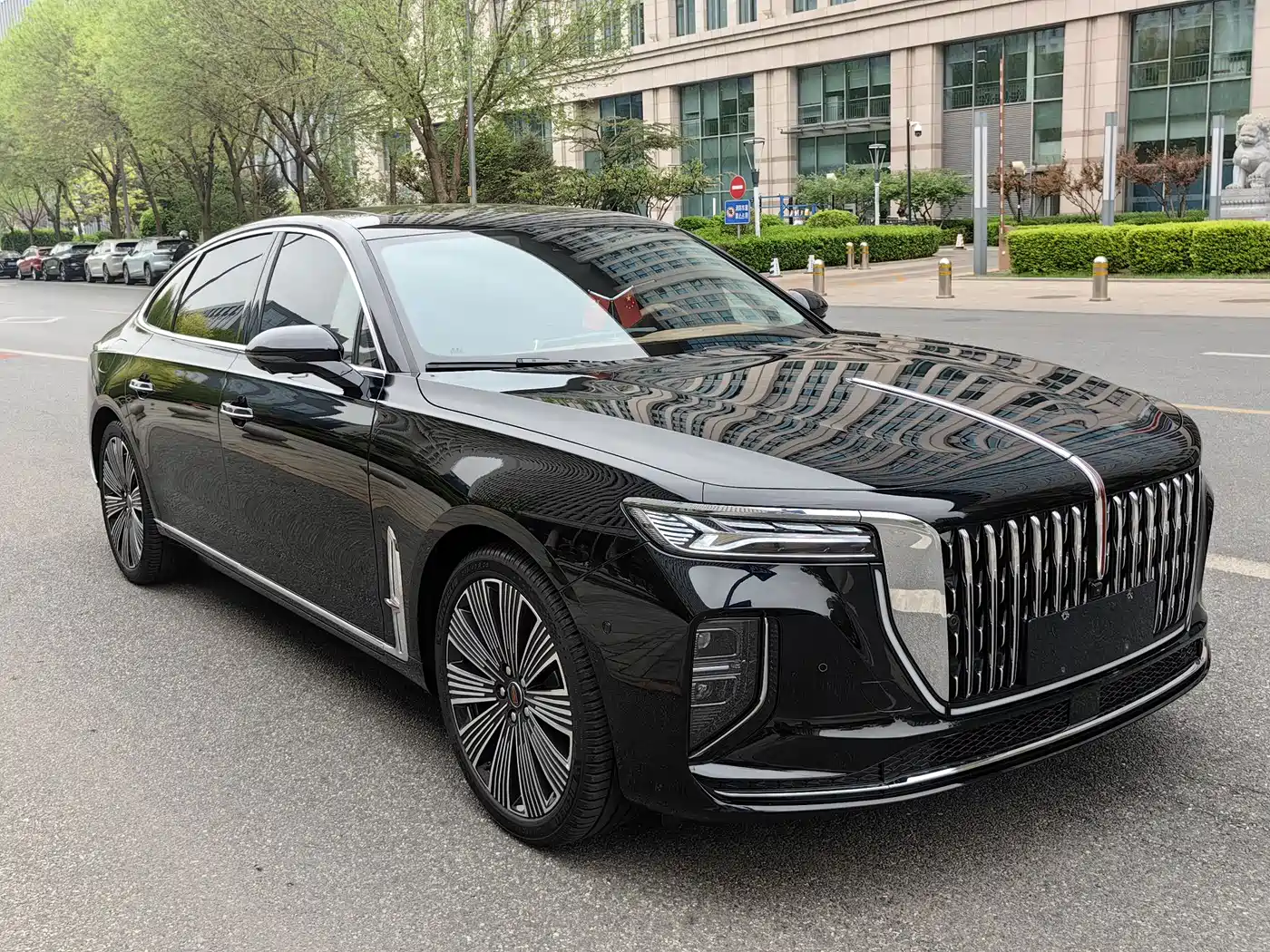 Hongqi H9 2025 2.0T 2WD Qichang Luxury Business Edition 5-seater фото 8