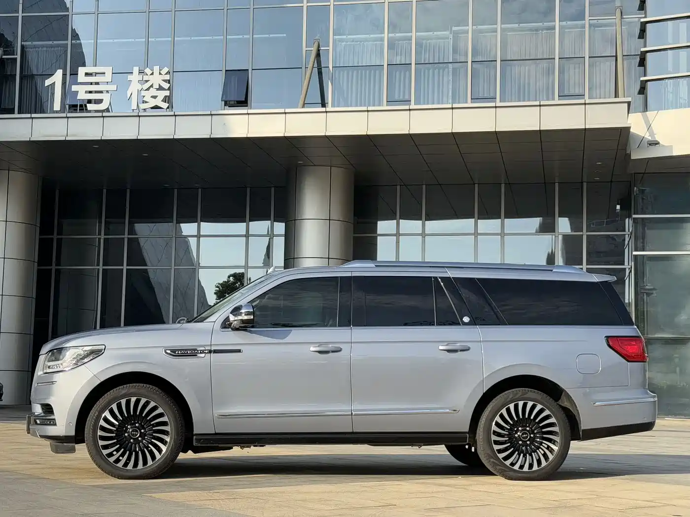 Lincoln Navigator 2022 2020 3.5T Long Wheelbase Presidential Edition