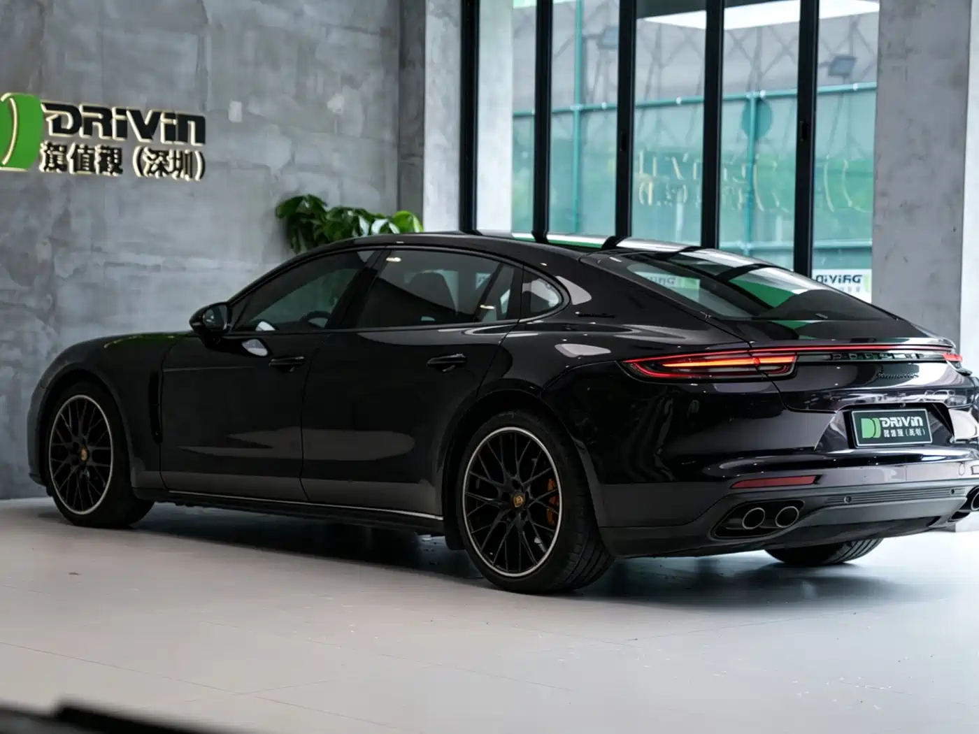 Porsche Panamera 2019 Panamera Executive Long Wheelbase 2.9T фото 16