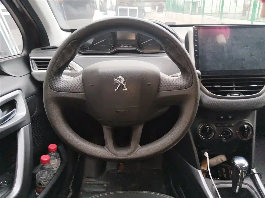 Peugeot 2008 2015 2014 1.6L Automatic Trend Edition