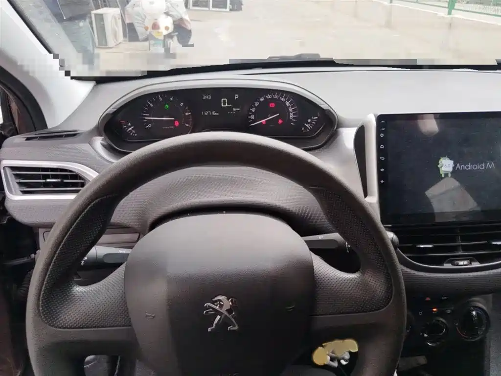 Peugeot 2008 2015 2014 1.6L Automatic Trend Edition
