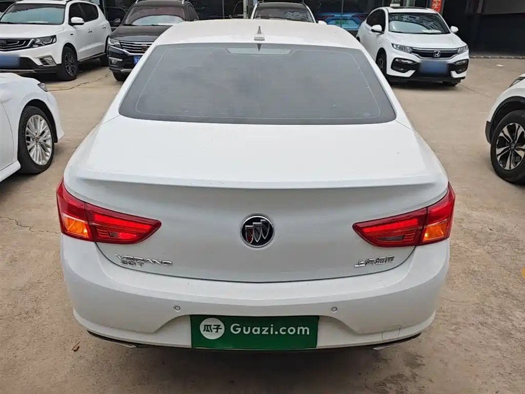 Buick Verano 2017 Sedan 20T DCT Elite фото 6