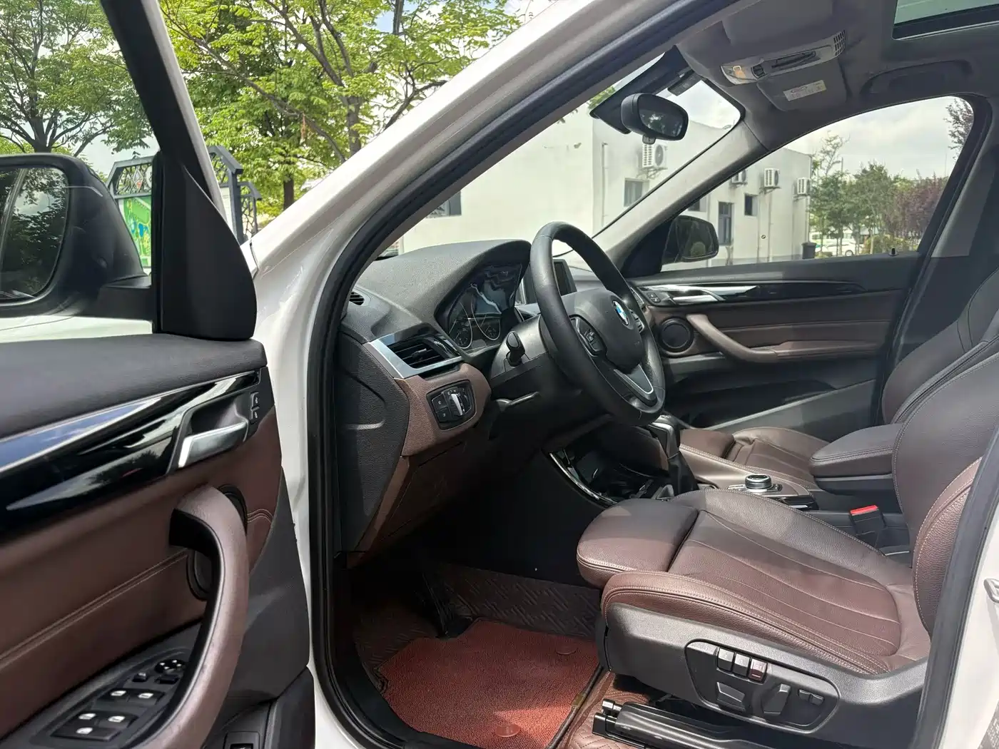 BMW X1 2016 sDrive20Li Luxury Model фото 7