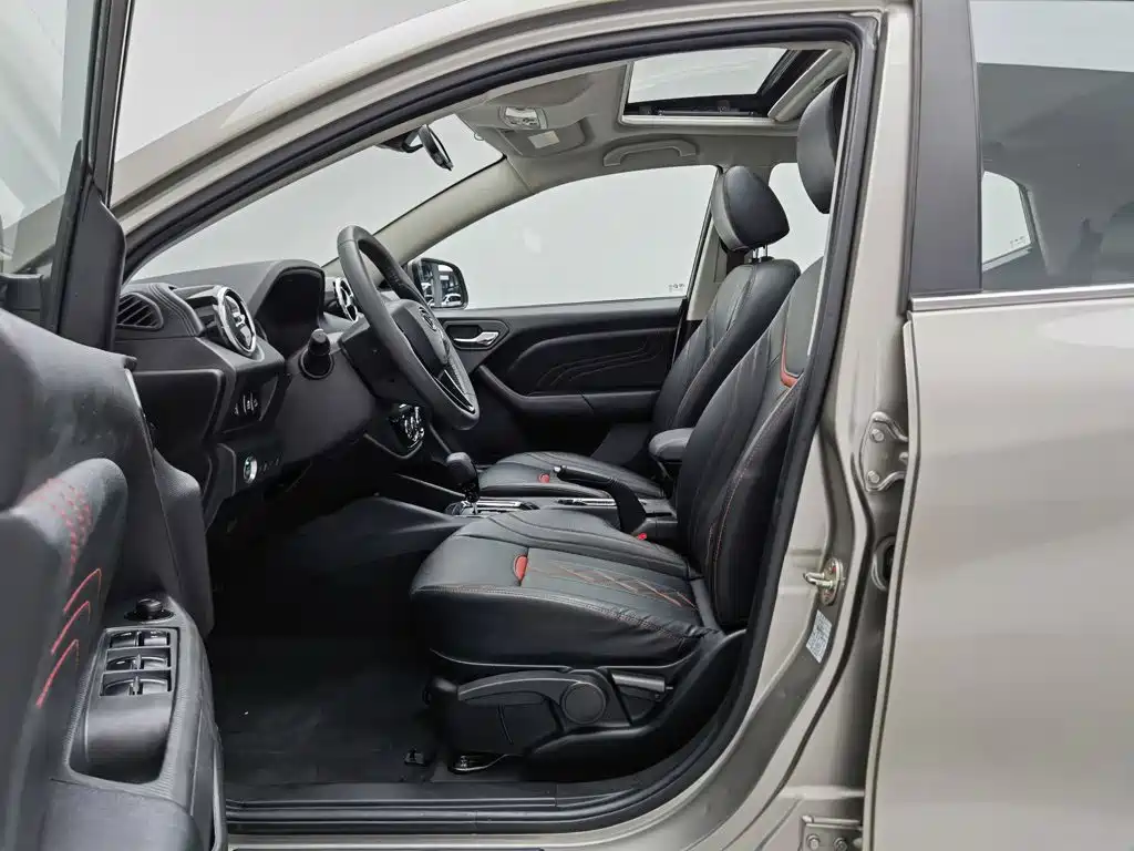 Soueast DX3 2017 2018 1.5T CVT Premium