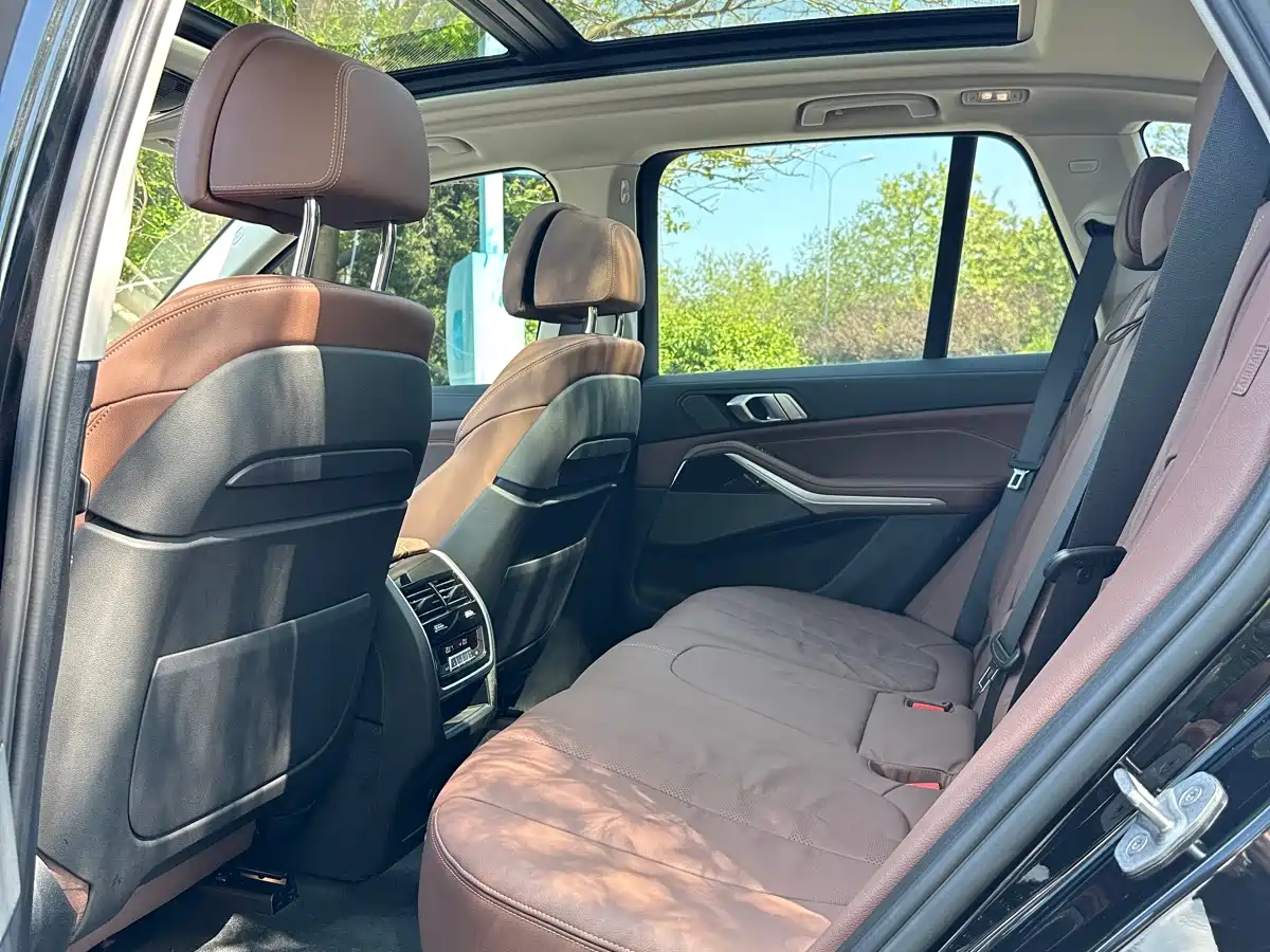 BMW X5 (Import) 2020 xDrive40i Premium M Sport Package фото 6