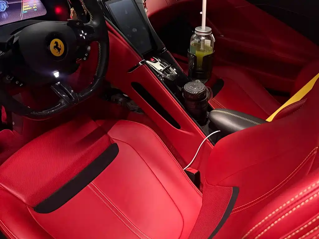 Ferrari Roma 2023 2020 3.9T V8