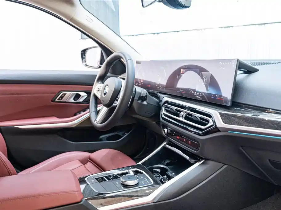 BMW 3 Series 2024 325Li M Sport Package фото 6