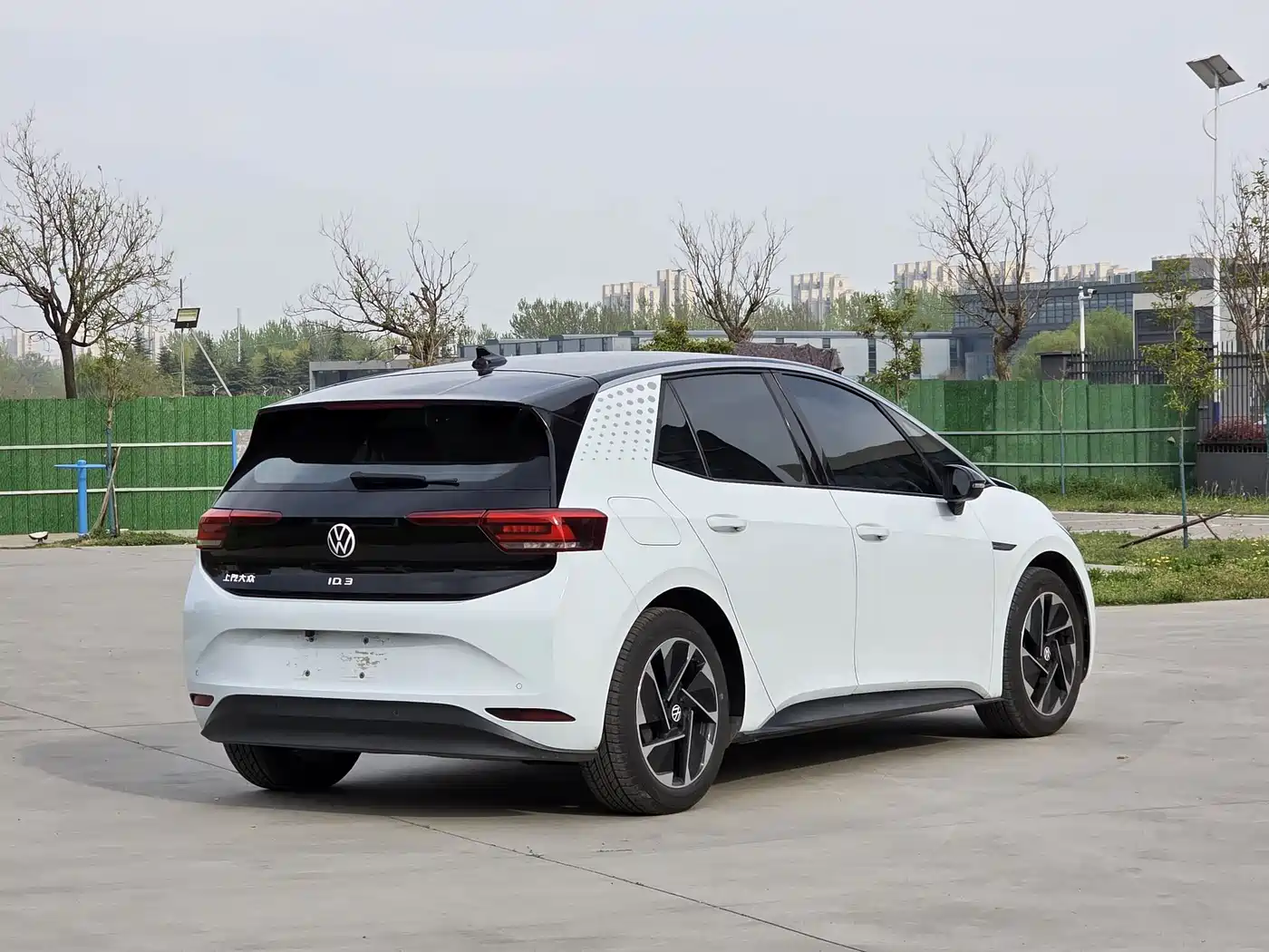 Volkswagen ID.3 2023 Pure Smart Edition фото 9