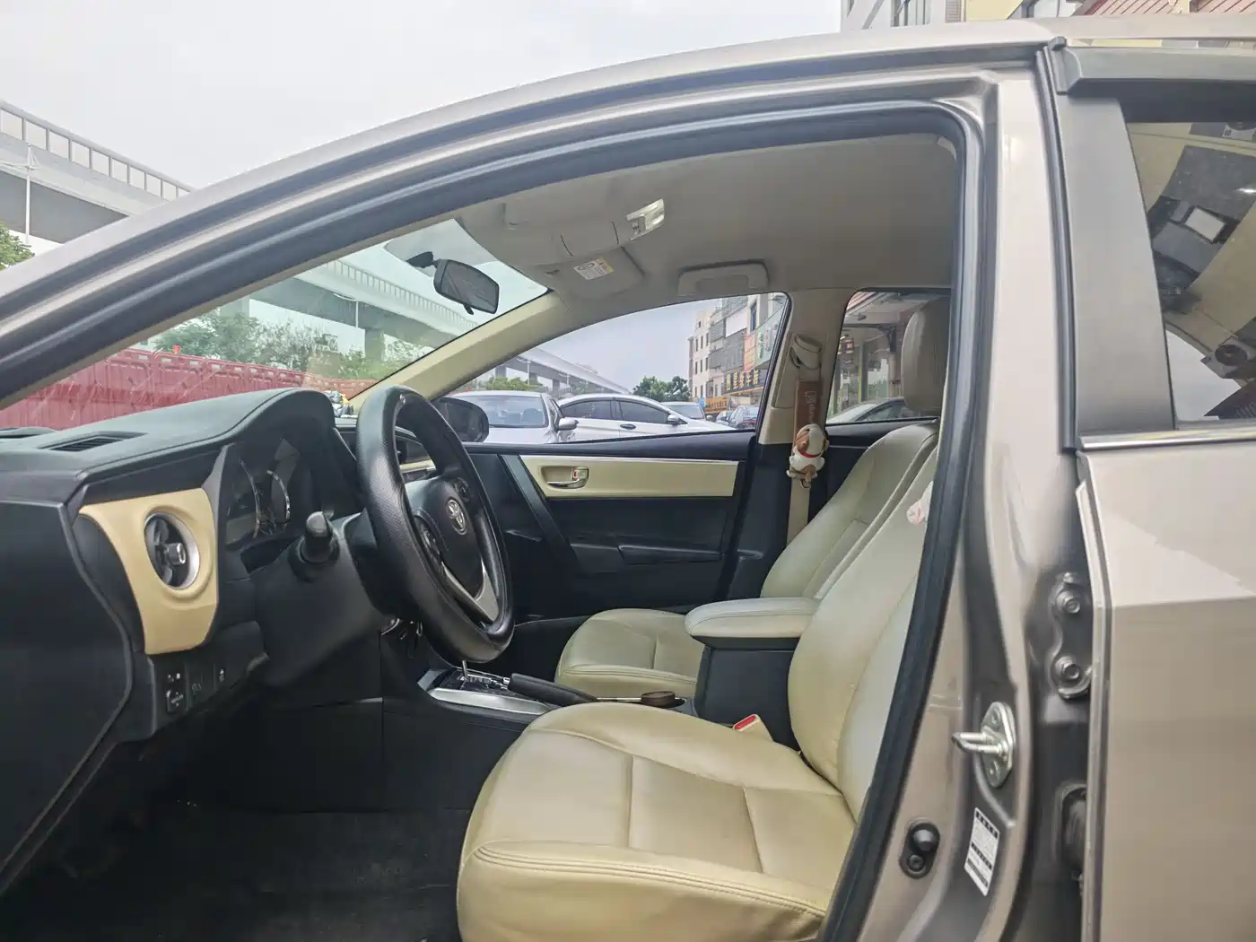 Toyota Corolla 2017 1.2T CVT GL фото 6
