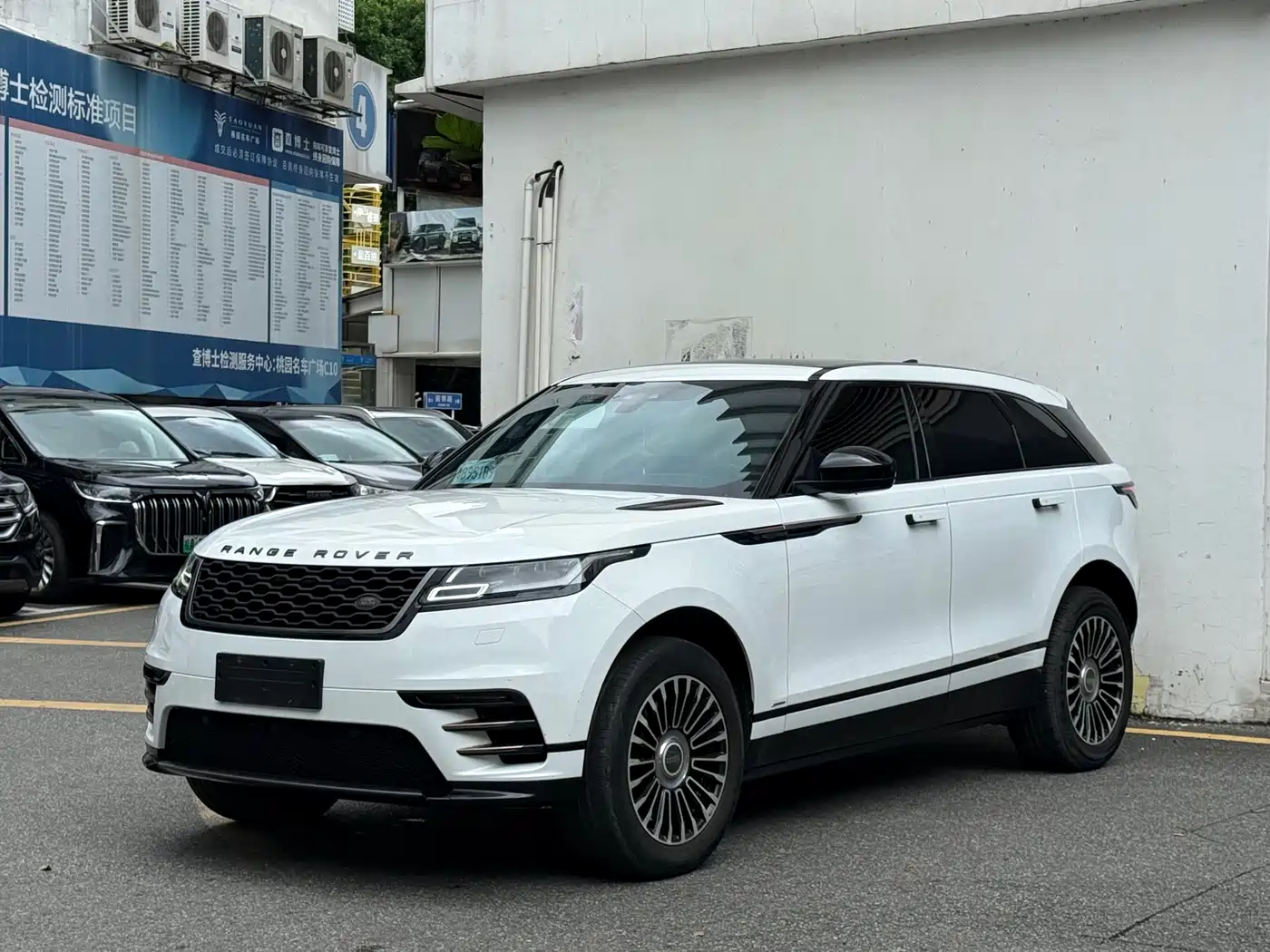 Land Rover Range Rover Velar 2017 P380 R-DYNAMIC S фото 3