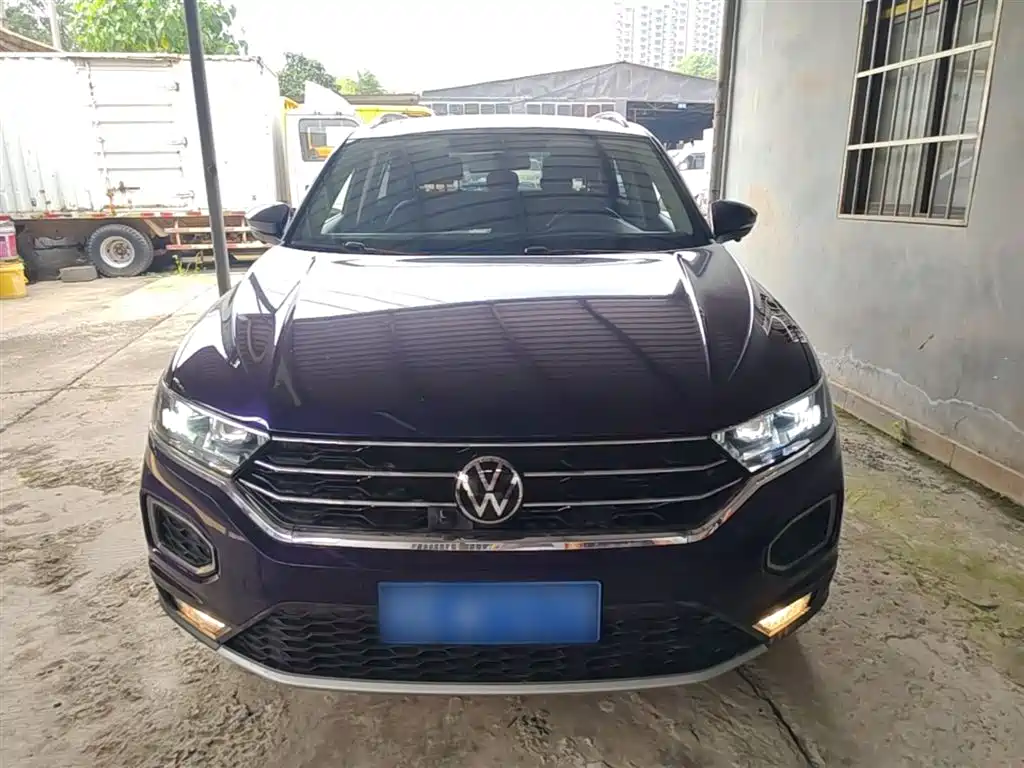 VOLKSWAGEN T-ROC EXPLORING SONGS