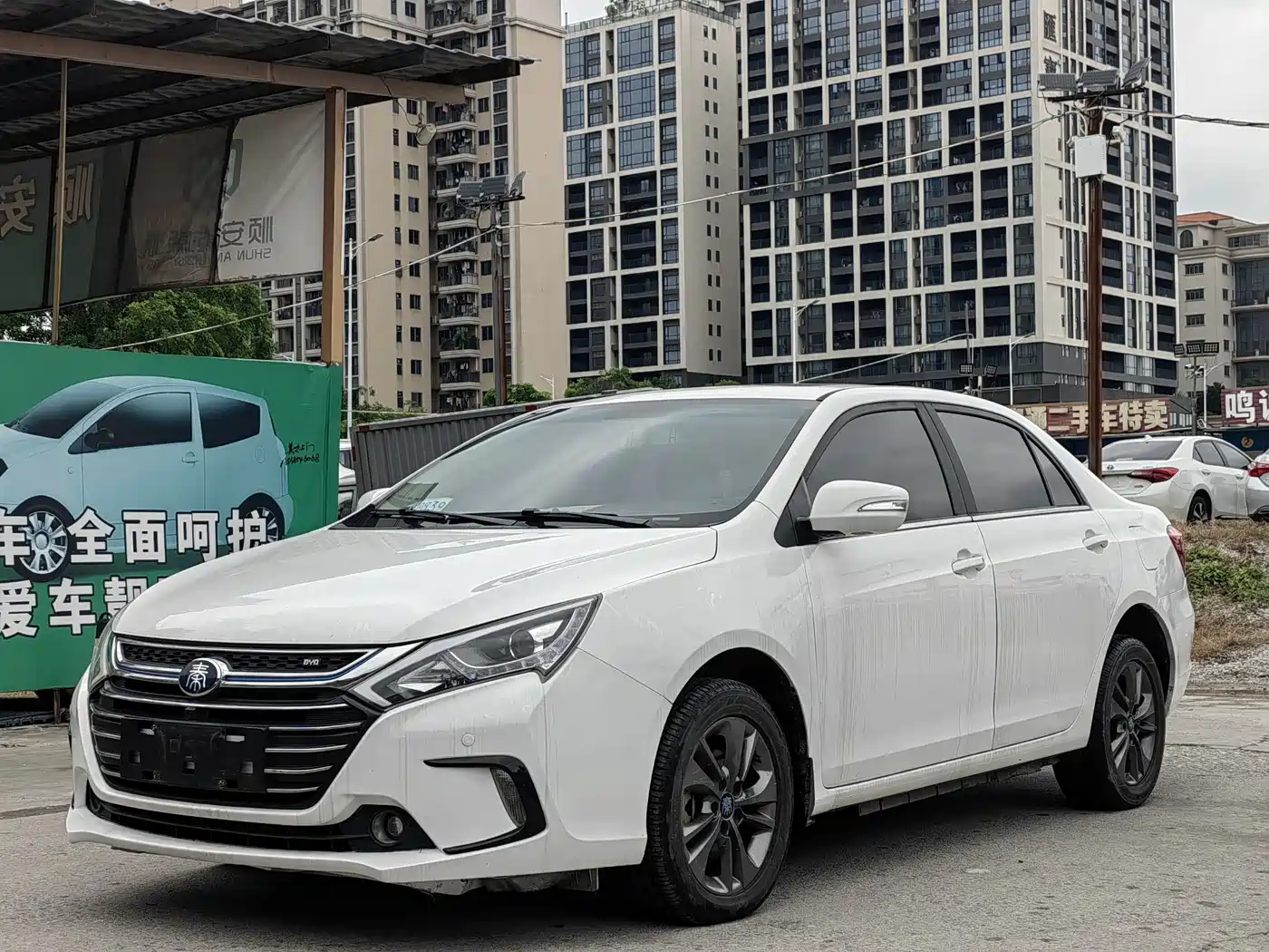 BYD Qin New Energy 2017 1.5T Premium Model