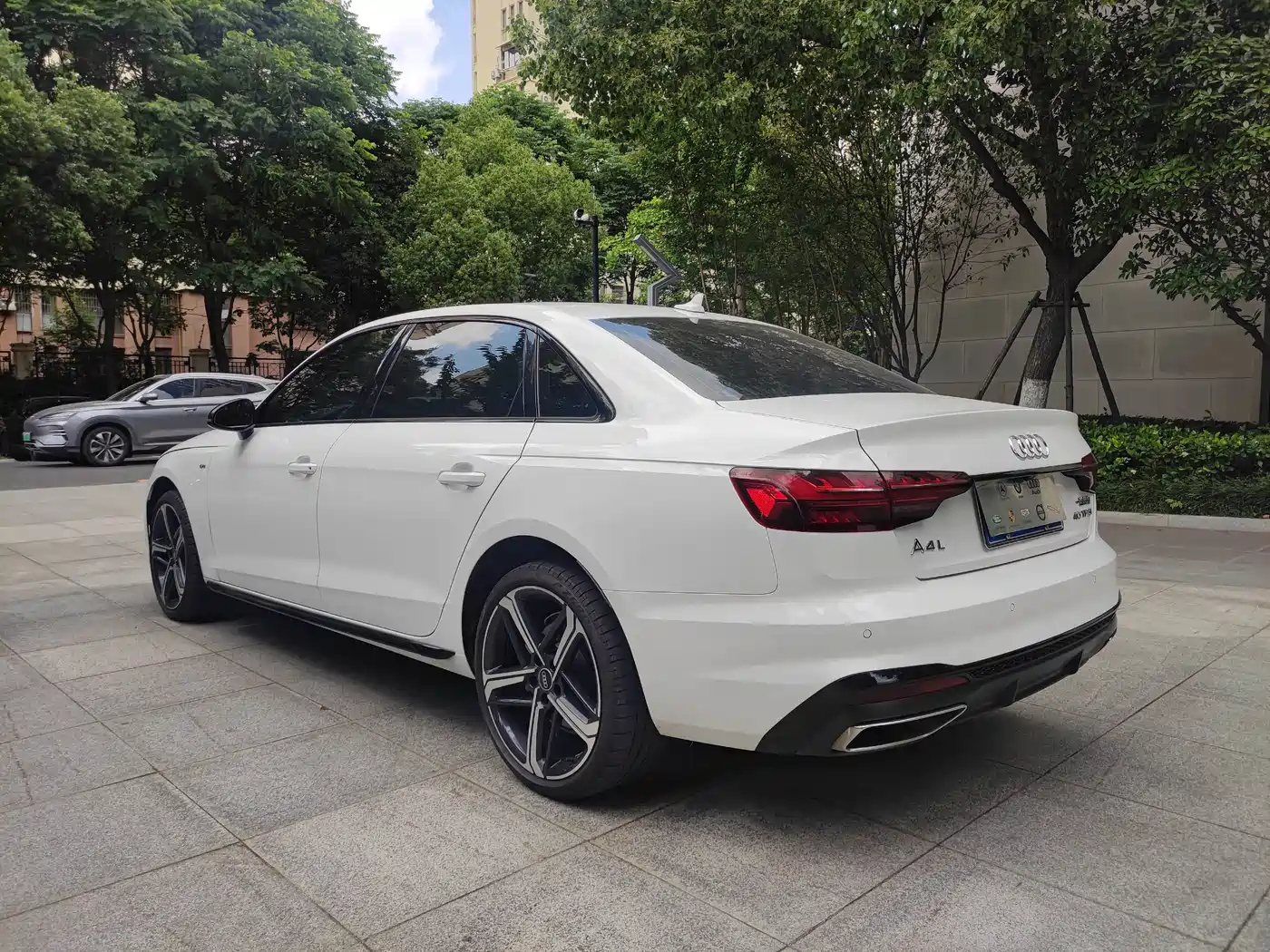 Audi A4L 2024 40 TFSI Luxury Dynamic (Starry Night Edition) фото 6