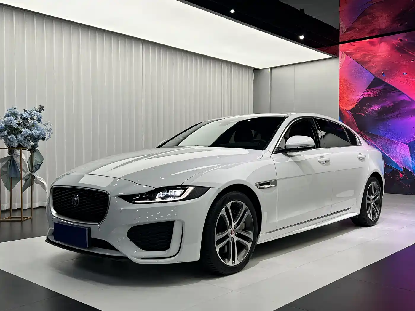 Jaguar XEL 2024 Model 2.0T 250PS R-DYNAMIC S Progressive Sport Edition