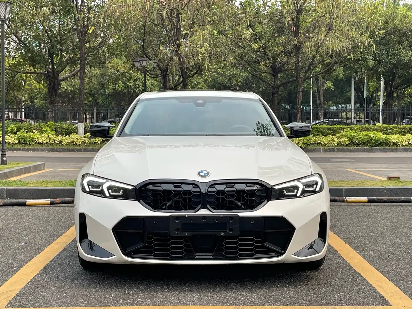 BMW 3 Series 2025 325Li M Sport Package фото 2