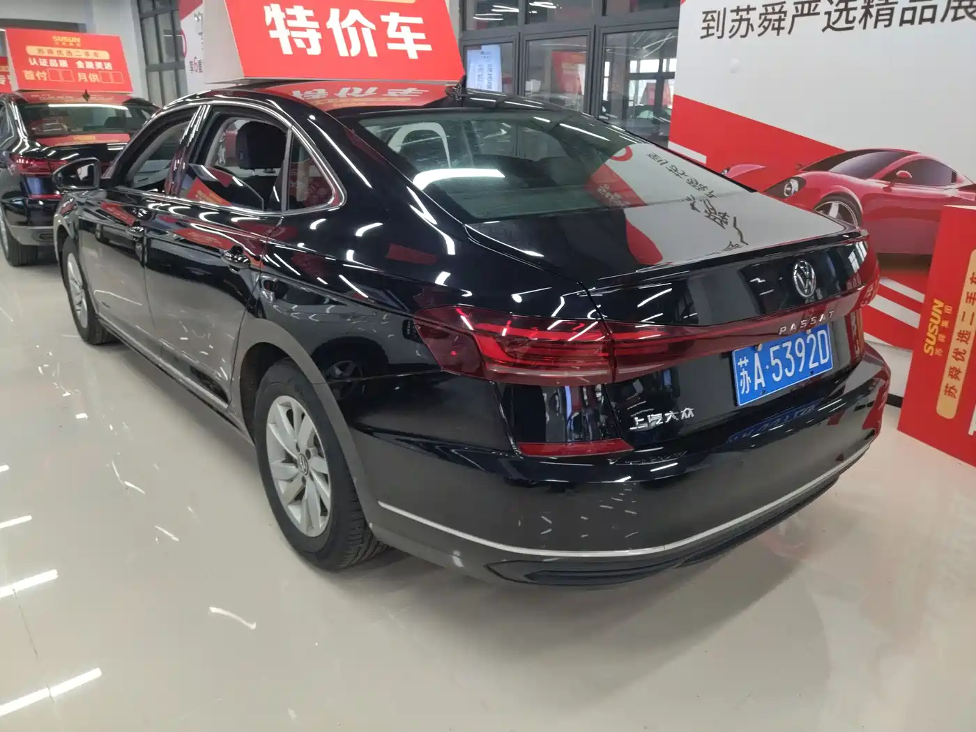 Volkswagen Passat 2024 280TSI Business Edition фото 9