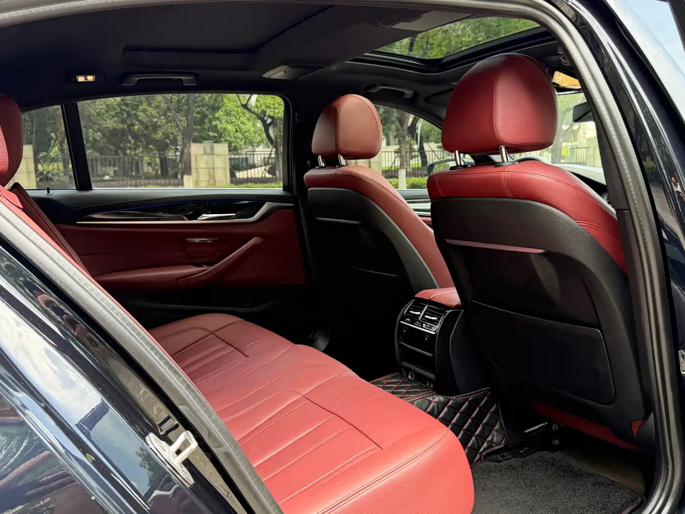 BMW 5 Series 2020 Model 530Li xDrive M Sport Package фото 13