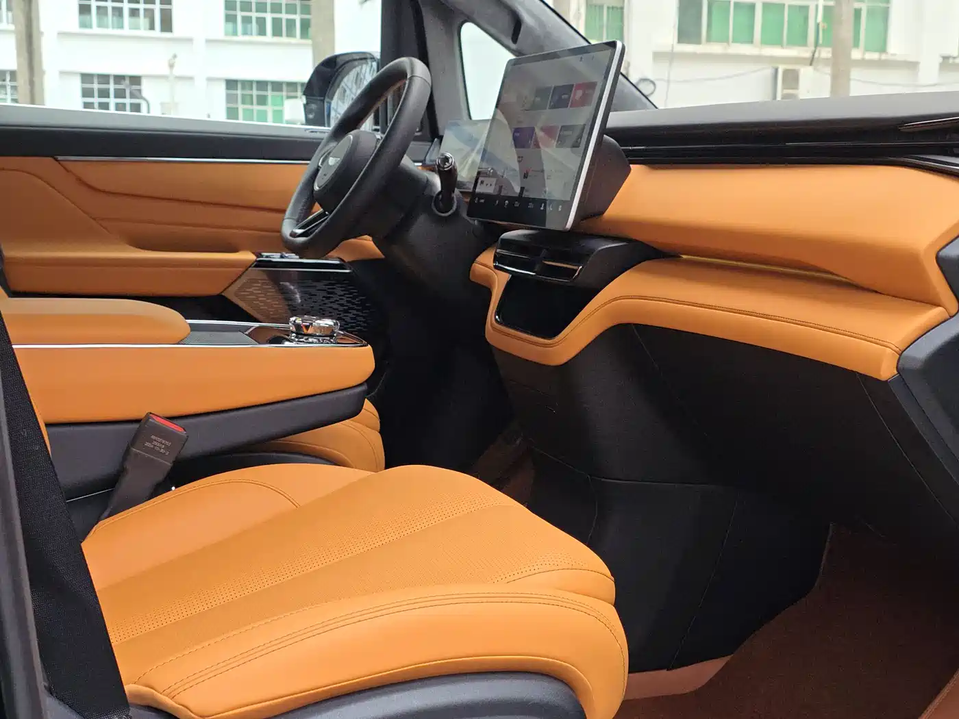 GEELY GALAXY WING TRUE L380