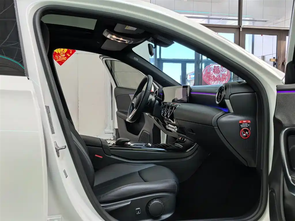 MERCEDES-BENZ A CLASS