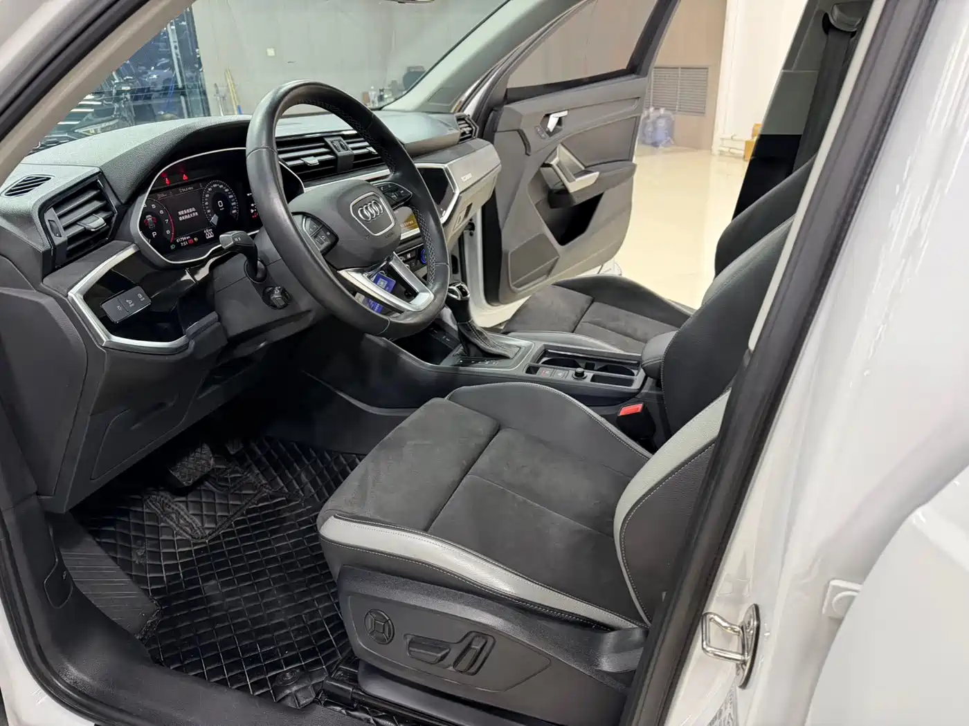 Audi Q3 2022 35 TFSI Progressive Dynamic фото 7