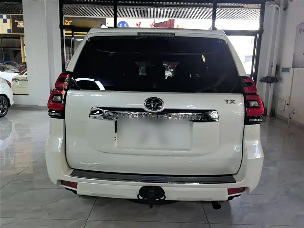Toyota Prado 2018 3.5L Auto TX фото 6