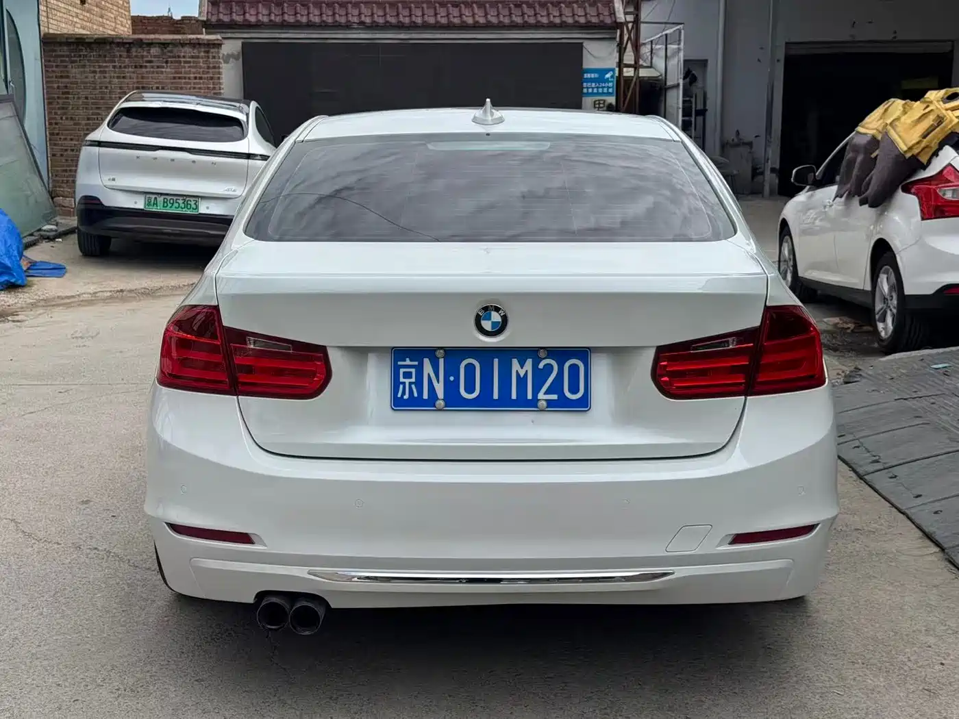 Photo 6 - BMW 3 Series
